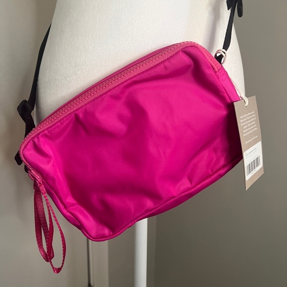 Everlane Vibrant Pink Recycled Nylon Camera Crossbody Bag